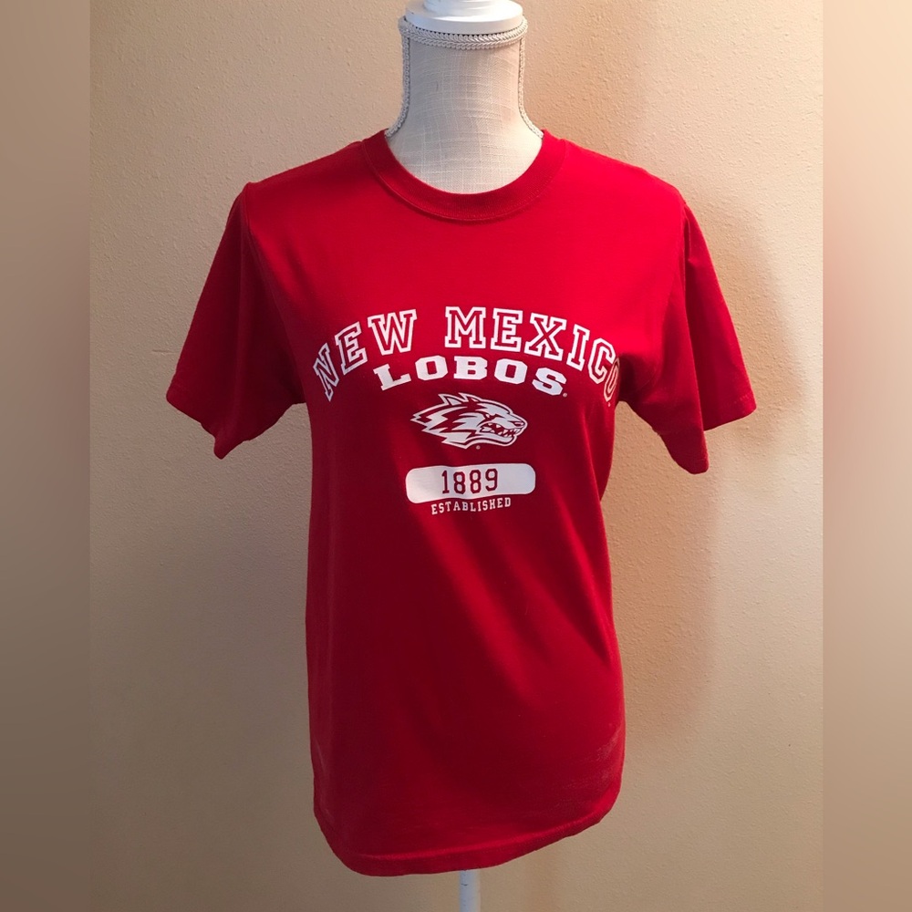 UNM red shirt university of New Mexico lobos tee shirt crewneck preppy sports